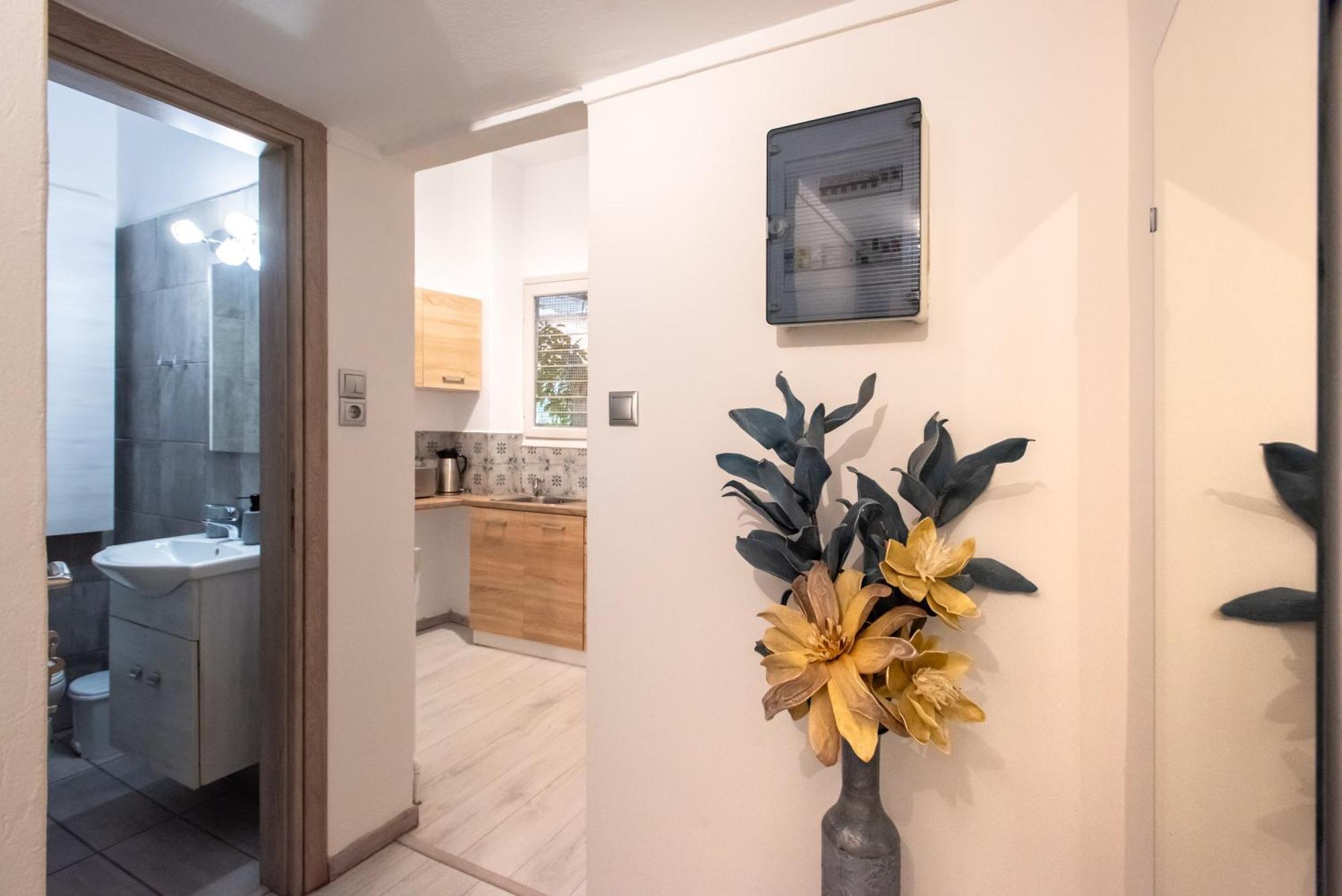 Relax Apartment Under Acropolis Athene Buitenkant foto